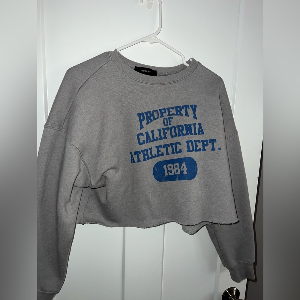 Cropped Crewneck